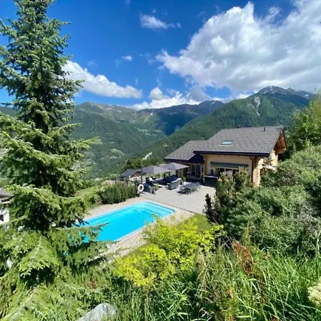 Calittum Luxe & Sunny Chalet 12 Personnes لا تزوماز